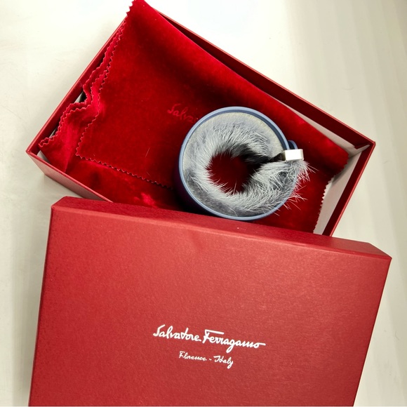 Salvatore Ferragamo Alto Fur & Leather Dyed Blue Bracelet Reversible New in Box - Picture 17 of 17